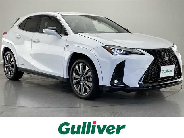 レクサス ＵＸ 250h Fスポーツ 愛知県 2020(令2)年 6.9万km ホワイトノーヴァガラスフレーク 純１０．３型ＤＡナビ　フルセグＴＶ　全方位カメラ　ムーンルーフ　マークレビンソン　セーフティシステムプラス　赤革　ベンチレーション　ワイヤレス充電　前後ドラレコ　ＥＴＣ２．０　衝突軽減　ＢＳＭ　禁煙車
