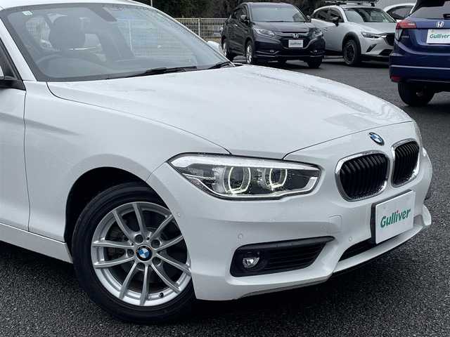 ＢＭＷ １１８ｉ 静岡県 2018(平30)年 6.4万km アルピンホワイトⅢ ユーザー買取/純正ナビ/　【BT/CD/DVD/USB】/純正LEDヘッドライト/純正16インチAW/バックカメラ/ETC/スマートキー/プッシュスタート/前後クリアランスソナー/新車時保証書/スペアキー×1