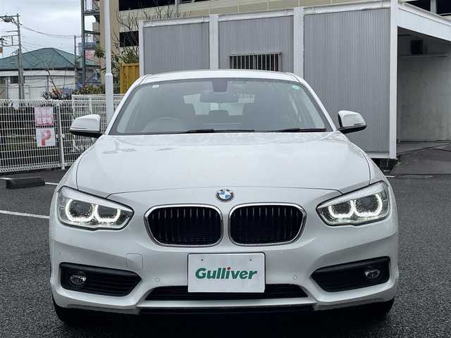 ＢＭＷ １１８ｉ 静岡県 2018(平30)年 6.4万km アルピンホワイトⅢ ユーザー買取/純正ナビ/　【BT/CD/DVD/USB】/純正LEDヘッドライト/純正16インチAW/バックカメラ/ETC/スマートキー/プッシュスタート/前後クリアランスソナー/新車時保証書/スペアキー×1