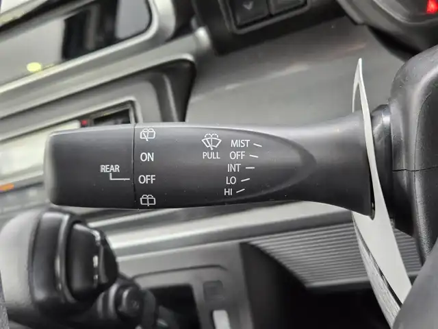 スズキ スペーシア ギア HYBRID XZ 鹿児島県 2020(令2)年 6.2万km オフブルーメタリック/ガンメタリック2トーンルーフ 両側パワースライドドア　/ヘッドアップディスプレイ　/ビルトインＥＴＣ　/全方位モニター　/デュアルカメラブレーキサポート　/後退時ブレーキサポート　/Ｄ＋Ｎ席シートヒーター　/Ｂｌｕｅｔｏｏｔｈオーディオ/後方コーナーセンサー/レーンキープアシスト/横滑り防止装置/プッシュスタート/スマートキー/衝突被害軽減システム/LEDヘッドライト/ワンオーナー