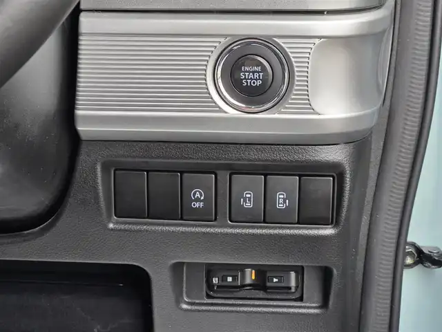 スズキ スペーシア ギア HYBRID XZ 鹿児島県 2020(令2)年 6.2万km オフブルーメタリック/ガンメタリック2トーンルーフ 両側パワースライドドア　/ヘッドアップディスプレイ　/ビルトインＥＴＣ　/全方位モニター　/デュアルカメラブレーキサポート　/後退時ブレーキサポート　/Ｄ＋Ｎ席シートヒーター　/Ｂｌｕｅｔｏｏｔｈオーディオ/後方コーナーセンサー/レーンキープアシスト/横滑り防止装置/プッシュスタート/スマートキー/衝突被害軽減システム/LEDヘッドライト/ワンオーナー