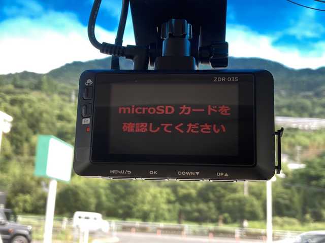 トヨタ ランドクルーザー プラド TX Lパッケージ マットブラED 佐賀県 2023(令5)年 2.2万km ホワイトパールクリスタルシャイン ムーンルーフ/メーカーOPナビ/パノラマミックビューモニター/プリクラッシュセーフティ/レーンディパーチャーアラート/オートハイビーム/アダプティブクルーズコントロール/ブラインドスポットモニター/レザーシート/シートヒーター/エアシート/パワーシート/電動格納サードシート/ドライブレコーダー/ETC2.0/ステアリングスイッチ/レザーステアリング/プッシュスタート/スマートキー/LEDヘッドライト/フォグライト/ルーフレール/純正アルミホイール