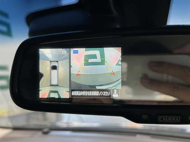 日産 エルグランド 250HWS プレミアム アーバンクロム 鹿児島県 2022(令4)年 6.4万km 黒 ETC/バックカメラ/両側パワースライド/アラウンドビューモニター/サンルーフ/フロントスポイラー/リア/ルーフスポイラ―/トラクションコントロール/前席シートベルトプリテンショナー/前席シートベルトフォースリミッター/後席３点式シートベルト/フロントフォグランプ/チャイルドシート固定機構付きシートベルト/サイドインパクトバー/ブレーキアシスト/EBD（電子制動力配分装置）/盗難防止システム/パワーウィンドウ/ステアリングテレスコピック機構/運転席パワーシート/クルーズコントロール/ウッドパネル