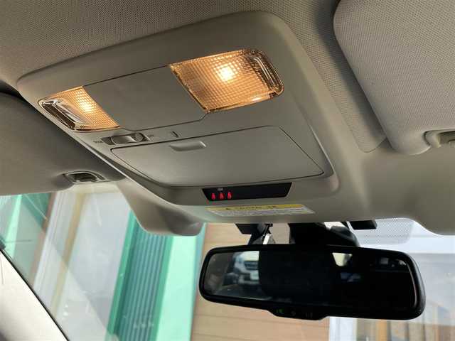 スバル アウトバック ベース 宮崎県 2018(平30)年 8.4万km ワイルドネスグリーンM アイサイトVer3/アイサイトセイフティプラス/ルーフレール/パワーシート/シートヒーター/パドルシフト/車線逸脱警報/ステアリングヒーター