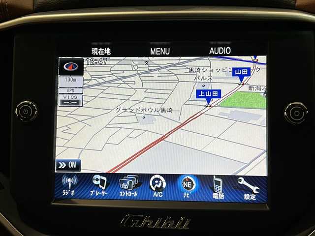 マセラティ ギブリ S 新潟県 2017(平29)年 3.4万km ビアンコ 純正SDナビ/CD/DVD/BT/USB/AUX/SD/ipod/フルセグTV/バックカメラ/ブラインドスポット/アダプティブAUTOヘッドライト/ブラウンレザーシート/前席パワーシート/全席シートヒーター/純正２０インチAW/後席サンシェード/電動テレスコピック/オートワイパー/パワートランクリッド/電動パーキング/SPORT/ICE/Manual 走行モード/ＥＴＣ/KENWOOD 前方ドライブレコーダー ”DRV-610”/Yupiteru レーダー探知機 ”A310”/スペアキー