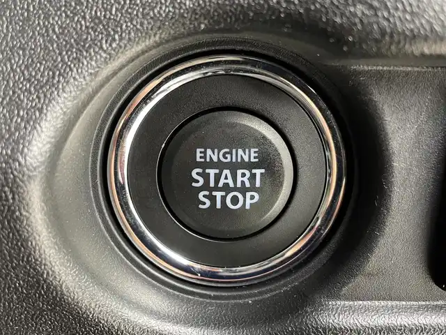 スズキ ジムニー XC 大阪府 2019(平31)年 2万km シフォンアイボリーM ABS/AAC/ETC/オートライト/パワーウィンドウ/クルーズコントロール/盗難防止装置/横滑り防止装置/衝突被害軽減システム/ダウンヒルアシストコントロール/ダブルエアバック/ドライブレコーダー/Bluetoothオーディオ/純正ナビ