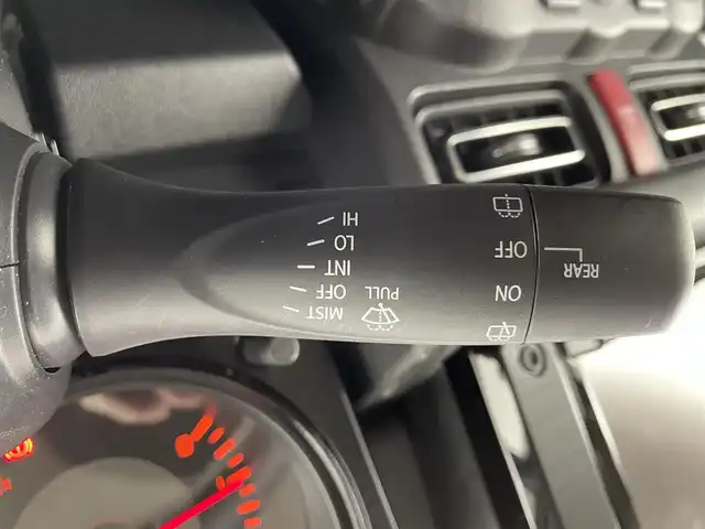 スズキ ジムニー XC 大阪府 2019(平31)年 2万km シフォンアイボリーM ABS/AAC/ETC/オートライト/パワーウィンドウ/クルーズコントロール/盗難防止装置/横滑り防止装置/衝突被害軽減システム/ダウンヒルアシストコントロール/ダブルエアバック/ドライブレコーダー/Bluetoothオーディオ/純正ナビ