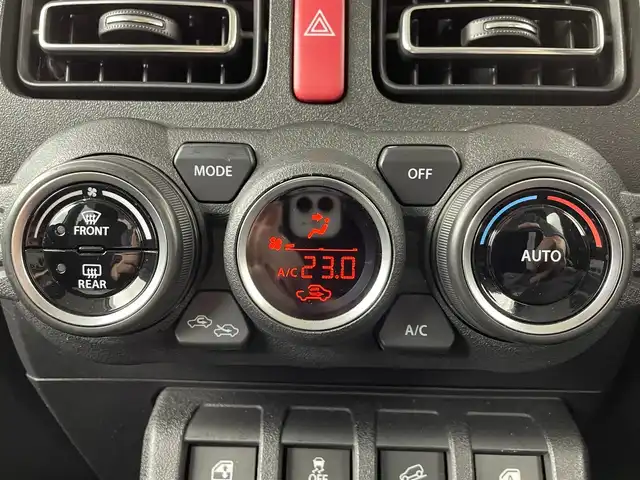 スズキ ジムニー XC 大阪府 2019(平31)年 2万km シフォンアイボリーM ABS/AAC/ETC/オートライト/パワーウィンドウ/クルーズコントロール/盗難防止装置/横滑り防止装置/衝突被害軽減システム/ダウンヒルアシストコントロール/ダブルエアバック/ドライブレコーダー/Bluetoothオーディオ/純正ナビ