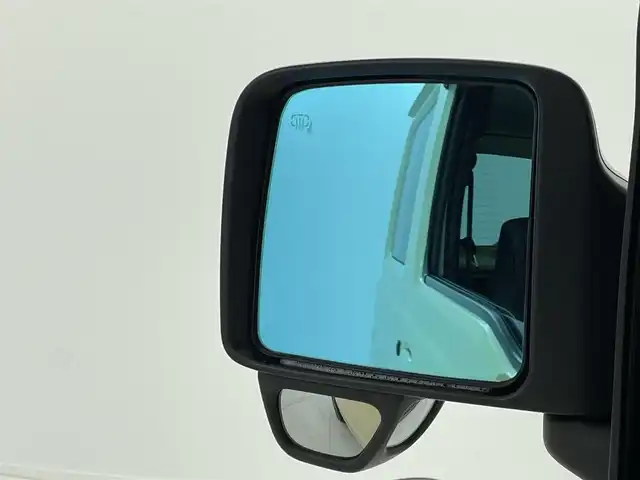 スズキ ジムニー XC 大阪府 2019(平31)年 2万km シフォンアイボリーM ABS/AAC/ETC/オートライト/パワーウィンドウ/クルーズコントロール/盗難防止装置/横滑り防止装置/衝突被害軽減システム/ダウンヒルアシストコントロール/ダブルエアバック/ドライブレコーダー/Bluetoothオーディオ/純正ナビ