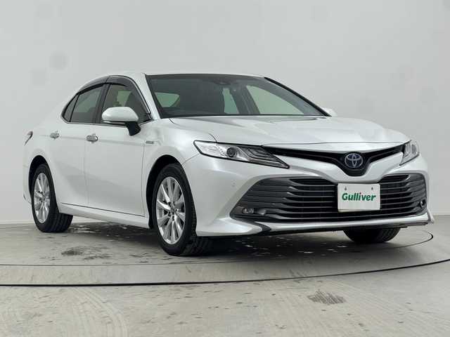 トヨタ カムリ G 熊本県 2018(平30)年 2.7万km プラチナホワイトパールマイカ 純正９型ナビ／フルセグＴＶ　/バックカメラ　/ビルトインＥＴＣ　/前後ドライブレコーダー　/コーナーセンサー　/レーダークルコン　/衝突軽減ブレーキ　/レーンキープ　/ＢＳＭ　/ＰＫＳＢ　/ＭＴモード付ＡＴ　/パワーシート