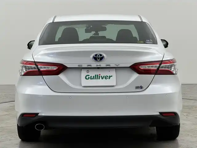 トヨタ カムリ G 熊本県 2018(平30)年 2.7万km プラチナホワイトパールマイカ 純正９型ナビ／フルセグＴＶ　/バックカメラ　/ビルトインＥＴＣ　/前後ドライブレコーダー　/コーナーセンサー　/レーダークルコン　/衝突軽減ブレーキ　/レーンキープ　/ＢＳＭ　/ＰＫＳＢ　/ＭＴモード付ＡＴ　/パワーシート