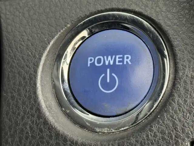 トヨタ カムリ G 熊本県 2018(平30)年 2.7万km プラチナホワイトパールマイカ 純正９型ナビ／フルセグＴＶ　/バックカメラ　/ビルトインＥＴＣ　/前後ドライブレコーダー　/コーナーセンサー　/レーダークルコン　/衝突軽減ブレーキ　/レーンキープ　/ＢＳＭ　/ＰＫＳＢ　/ＭＴモード付ＡＴ　/パワーシート