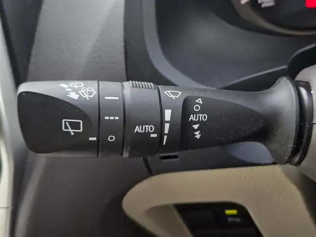 トヨタ ランドクルーザー プラド TX Lパッケージ 鹿児島県 2019(平31)年 6.7万km ホワイトパールクリスタルシャイン ムーンルーフ　/モデリスタエアロ（リア／フロント）　/ルーフレール　/ＡＬＰＩＮＥナビ　/Ｂｌｕｅｔｏｏｔｈオーディオ　/バックカメラ　/Ｄ＋Ｎ席シートヒーター　/Ｄ＋Ｎ席シートベンチレーション/D+N席パワーシート　/ビルトインＥＴＣ/前方ドライブレコーダー/前後コーナーセンサー/レーダークルーズコントロール/純正アルミホイール(19インチ)/横滑り防止装置/レーンキープアシスト/プッシュスタート/スマートキー/エアバッグ(W+サイド)/カーテンエアバッグ