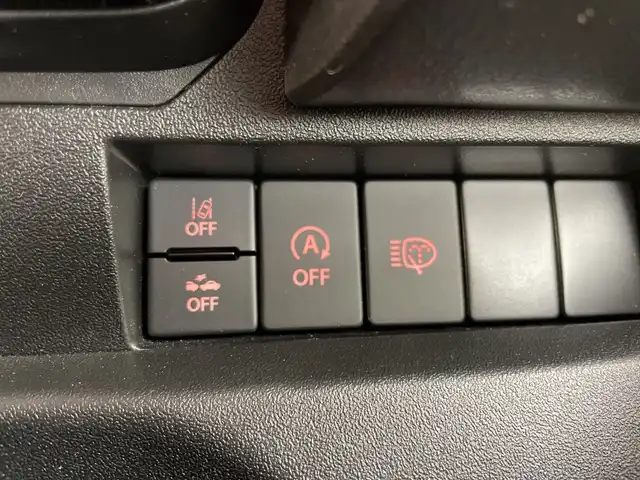 スズキ ジムニー XC 道央・札幌 2023(令5)年 1.2万km シフォンアイボリーM ・ワ・ンオーナー/・4WD/ターボ/・純正8インチSDナビ /　　（フルセグTV/CD/DVD/BT)/・バックカメラ　/・デュアルセンサーブレーキサポート　/・オートライト/LEDヘッドライト　/・クルーズコントロール/・サイドエアロ　/・シートヒーター前席　/・ドライブレコーダー前後　/・社外フロアマット/・純正16アルミホイール/・レーンキープアシスト/・ダウンヒルアシストコントロール/・ボンネットバイザー/・サイドアンダーミラー/・給油口ガラスリッド/・リアステップラダー/・ビルトインETC