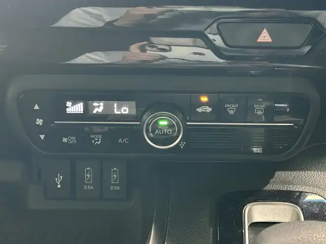 ホンダ Ｎ ＢＯＸ カスタム G L ホンダセンシング 鹿児島県 2018(平30)年 4.7万km プレミアムグラマラスブロンズP ホンダセンシング/アイドリングストップ/両側パワースライドドア/純正8インチSDナビ【VXU-195NBi】/（CD/DVD/フルセグ/Bluetooth/SD）/バックカメラ/ETC/純正前方ドライブレコーダー/ステアリングリモコン/チップアップシート/後席ロールサンシェード/純正LEDヘッドライト/フロントフォグランプ/オートライト/純正フロアマット/純正ドアバイザー/純正14インチアルミ