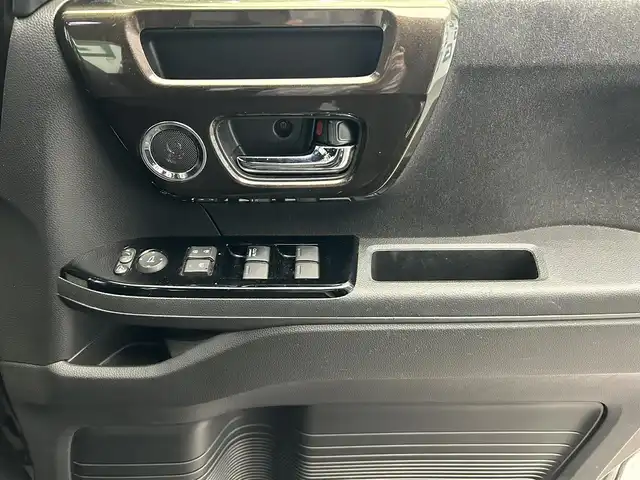 ホンダ Ｎ ＢＯＸ カスタム G L ホンダセンシング 鹿児島県 2018(平30)年 4.7万km プレミアムグラマラスブロンズP ホンダセンシング/アイドリングストップ/両側パワースライドドア/純正8インチSDナビ【VXU-195NBi】/（CD/DVD/フルセグ/Bluetooth/SD）/バックカメラ/ETC/純正前方ドライブレコーダー/ステアリングリモコン/チップアップシート/後席ロールサンシェード/純正LEDヘッドライト/フロントフォグランプ/オートライト/純正フロアマット/純正ドアバイザー/純正14インチアルミ