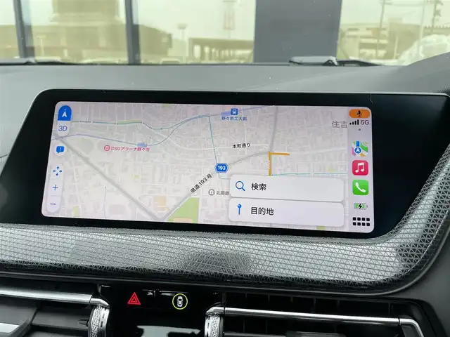 ＢＭＷ １１８ｉ プレイ 石川県 2020(令2)年 2.4万km ミネラルホワイト コンフォートアクセス/純正ナビ/Bluetooth/AppleCarplay/インナーミラー型ETC/ワイヤレスチャージャー/バックカメラ/パーキングアシスト/前後クリアランスソナー/ドアハンドル照明/アンビエントライト/アダプティブクルーズコントロール/フットテールゲートオープナー/電動メモリシート/インテリジェントセーフティ/ステアリングサポート/車線逸脱警告/プッシュスタート/スマートキー