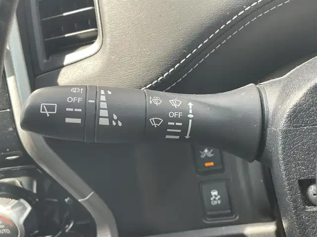 日産 セレナ ハイウェイスター 千葉県 2017(平29)年 6.2万km マルーンレッド 2トーン 衝突軽減ブレーキ/全方位カメラ/後席モニター/両側パワースライドドア/純正９インチＳＤナビ/フルセグＴＶ/ＥＴＣ/純正１６インチＡＷ/コーナーセンサー/ＬＥＤヘッドライト/オートライト