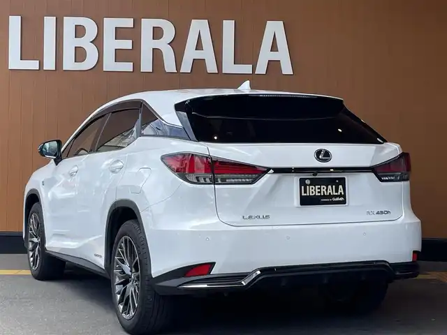 レクサス ＲＸ 450h Fスポーツ 高知県 2021(令3)年 3.9万km ホワイトノーヴァガラスフレーク LEXUS SAFETY SYSTEM +/ＬＫＡ（レーンキープアシスト）/ＢＳＭ（ブラインドスポットモニター）/純正ナビ/　【AM/FM/フルセグTV/CD/Blue tooth】/３６０°カメラ/　【フロント・サイド・バック】/黒/白ツートンレザーシート/D/N席パワーシート/ヒートヒータ＆エアーシート/ハンドルヒータ/ムーンルーフ/電動リアゲート/社外前後ドライブレコーダー