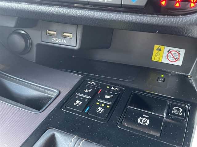 レクサス ＲＸ 450h Fスポーツ 高知県 2021(令3)年 3.9万km ホワイトノーヴァガラスフレーク LEXUS SAFETY SYSTEM +/ＬＫＡ（レーンキープアシスト）/ＢＳＭ（ブラインドスポットモニター）/純正ナビ/　【AM/FM/フルセグTV/CD/Blue tooth】/３６０°カメラ/　【フロント・サイド・バック】/黒/白ツートンレザーシート/D/N席パワーシート/ヒートヒータ＆エアーシート/ハンドルヒータ/ムーンルーフ/電動リアゲート/社外前後ドライブレコーダー