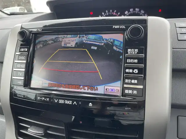 トヨタ ヴォクシー ZS 煌 宮崎県 2008(平20)年 6.9万km ホワイトパールクリスタルシャイン 純正ナビ/　(AM/FM/DVD/HDD/AUX/TV)/バックカメラ/両側パワースライドドア/オートライト/パドルシフト/プッシュスタート/ドライブレコーダー/AC100V/フォグランプ/電動格納ミラー/18インチ　アルミ/純正　16インチ　アルミ　スタッドレスタイヤ×4