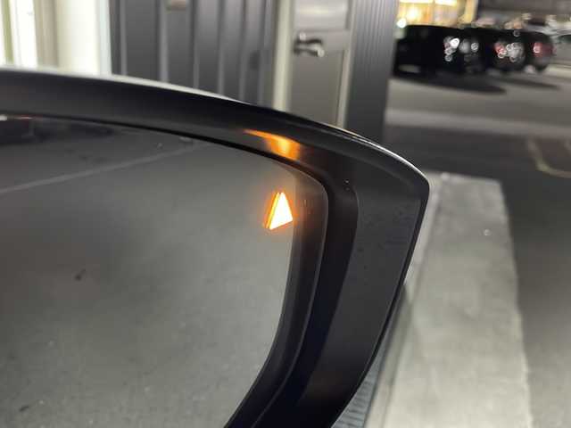 マツダ マツダ３ファストバック 15S ツーリング 宮城県 2020(令2)年 3.3万km スノーフレイクホワイトパールマイカ 禁煙車/360°ビュー・モニター＋ドライバー・モニタリング/i-ACTIVSENSE/・スマート・ブレーキ・サポート/・ブラインド・スポット・モニタリング/・ハイ・ビーム・コントロールシステム/・レーンキープ・アシスト・システム/・マツダ・レーダー・クルーズ・コントロール/・ヘッドアップディスプレイ/純正ナビ/・CD.DVD.SD.BT.USB.HDMI/フルセグTV/ビルトインETC/LEDヘッドライト/電動パーキングブレーキ/オートホールド機能/アイドリングストップ/横滑り防止装置/ステアリングスイッチ/プッシュスタート/スマートキー2個/純正18インチアルミホイール/純正フロアマット