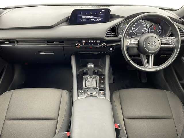 マツダ マツダ３ファストバック 15S ツーリング 宮城県 2020(令2)年 3.3万km スノーフレイクホワイトパールマイカ 禁煙車/360°ビュー・モニター＋ドライバー・モニタリング/i-ACTIVSENSE/・スマート・ブレーキ・サポート/・ブラインド・スポット・モニタリング/・ハイ・ビーム・コントロールシステム/・レーンキープ・アシスト・システム/・マツダ・レーダー・クルーズ・コントロール/・ヘッドアップディスプレイ/純正ナビ/・CD.DVD.SD.BT.USB.HDMI/フルセグTV/ビルトインETC/LEDヘッドライト/電動パーキングブレーキ/オートホールド機能/アイドリングストップ/横滑り防止装置/ステアリングスイッチ/プッシュスタート/スマートキー2個/純正18インチアルミホイール/純正フロアマット