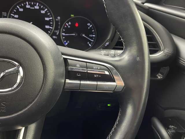 マツダ マツダ３ファストバック 15S ツーリング 宮城県 2020(令2)年 3.3万km スノーフレイクホワイトパールマイカ 禁煙車/360°ビュー・モニター＋ドライバー・モニタリング/i-ACTIVSENSE/・スマート・ブレーキ・サポート/・ブラインド・スポット・モニタリング/・ハイ・ビーム・コントロールシステム/・レーンキープ・アシスト・システム/・マツダ・レーダー・クルーズ・コントロール/・ヘッドアップディスプレイ/純正ナビ/・CD.DVD.SD.BT.USB.HDMI/フルセグTV/ビルトインETC/LEDヘッドライト/電動パーキングブレーキ/オートホールド機能/アイドリングストップ/横滑り防止装置/ステアリングスイッチ/プッシュスタート/スマートキー2個/純正18インチアルミホイール/純正フロアマット