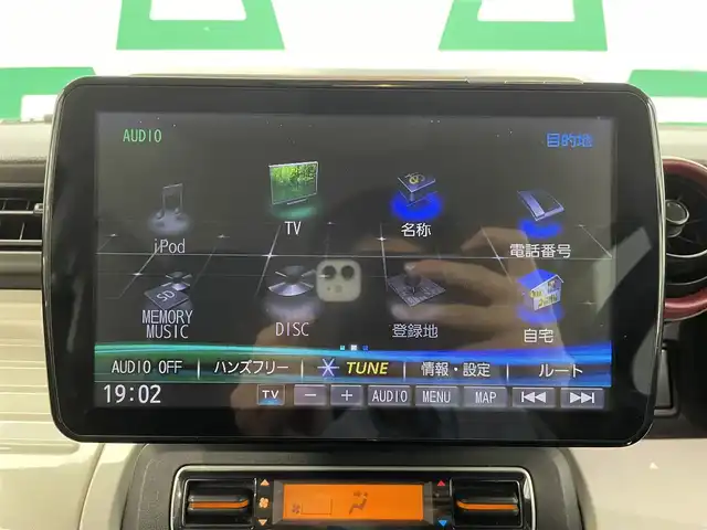 スズキ スペーシア HYBRID X 鹿児島県 2018(平30)年 9万km ピュアホワイトパール/ブラック2トーン 社外ナビ/(フルセグ/Bluetooth/DVD/CD)/社外ETC/バックカメラ/両側パワースライドドア/運転席シートヒーター/スズキセーフティサポート/ロール式サンシェード/純正アルミホイール/純正フロアマット/電動格納ミラー/ルーフレール/アイドリングストップ