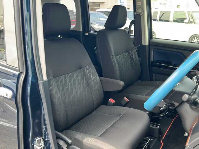 トヨタ ルーミー カスタムG－T 長野県 2019(平31)年 8.1万km ブラックマイカメタリック/レーザーブルークリスタルシャイン 2トーン (株)IDOMが運営する【じしゃロン長野店】の自社ローン専用車両になります/こちらは現金またはオートローンご利用時の価格です。自社ローンご希望の方は別途その旨お申付け下さい./社外（DVD　CD　BT　フルセグ）/バックカメラ/両側パワースライドドア/運転席助手席シートヒーター/衝突軽減ブレーキ/クルーズコントロール/スマートキープッシュスタート