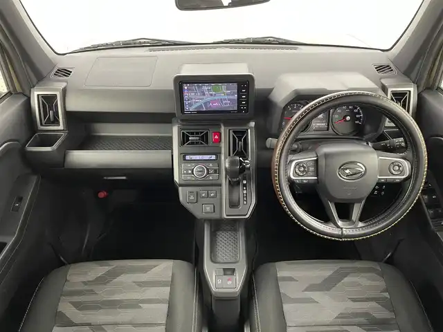 ダイハツ タフト G ターボ クロムベンチャー 福岡県 2021(令3)年 3.7万km サンドベージュメタリック ガラスルーフ　/社外ナビ（ＢＴ，フルセグＴＶ）　/バックカメラ　/ＥＴＣ　/前後ドラレコ　/ＡＣＣ　/コーナーセンサー　/スマートアシスト　/衝突被害軽減ブレーキ　/レーンキープ　/アイドリングストップ　/シートヒーター