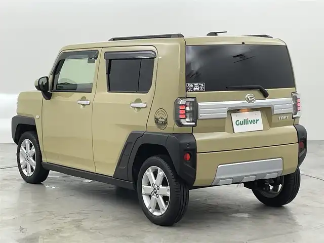 ダイハツ タフト G ターボ クロムベンチャー 福岡県 2021(令3)年 3.7万km サンドベージュメタリック ガラスルーフ　/社外ナビ（ＢＴ，フルセグＴＶ）　/バックカメラ　/ＥＴＣ　/前後ドラレコ　/ＡＣＣ　/コーナーセンサー　/スマートアシスト　/衝突被害軽減ブレーキ　/レーンキープ　/アイドリングストップ　/シートヒーター
