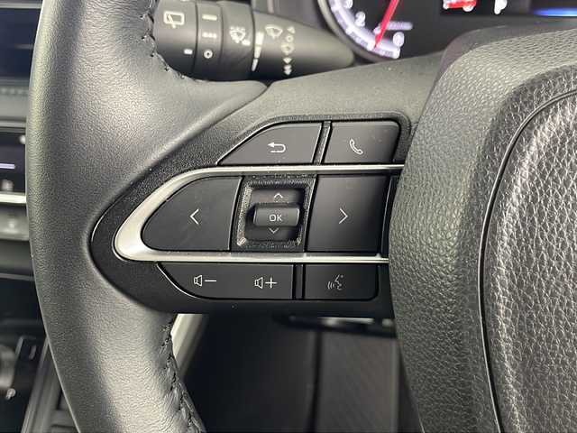 トヨタ ヴォクシー S－Z 埼玉県 2023(令5)年 2.5万km 黒 快適利便パッケージ/両側パワースライドドア/クルーズコントロール/ETC2.0/コーナーセンサー/パーキングブレーキサポート/純正ナビ/バックカメラ/前席シートヒータ/ドアバイザー/純正アルミ/純正フロアマット/ウィンカーミラー/前ドラレコ/革巻きハンドル/スペアキー/プッシュスタート