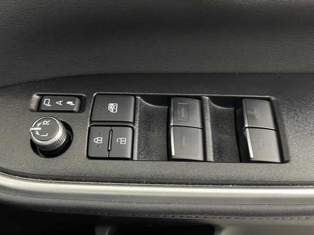 トヨタ ヴォクシー S－Z 埼玉県 2023(令5)年 2.5万km 黒 快適利便パッケージ/両側パワースライドドア/クルーズコントロール/ETC2.0/コーナーセンサー/パーキングブレーキサポート/純正ナビ/バックカメラ/前席シートヒータ/ドアバイザー/純正アルミ/純正フロアマット/ウィンカーミラー/前ドラレコ/革巻きハンドル/スペアキー/プッシュスタート