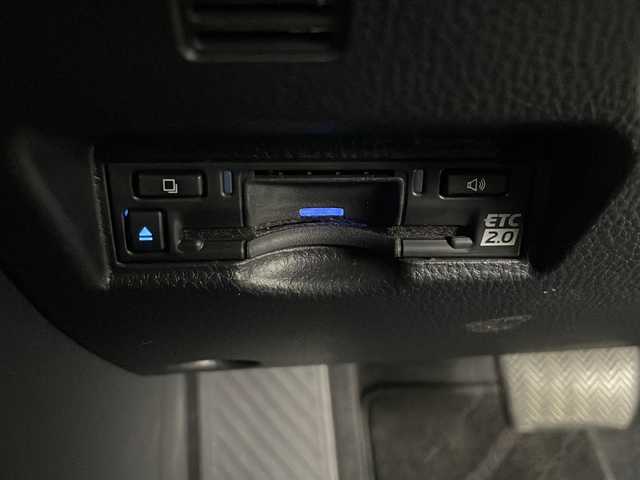 トヨタ ヴォクシー S－Z 埼玉県 2023(令5)年 2.5万km 黒 快適利便パッケージ/両側パワースライドドア/クルーズコントロール/ETC2.0/コーナーセンサー/パーキングブレーキサポート/純正ナビ/バックカメラ/前席シートヒータ/ドアバイザー/純正アルミ/純正フロアマット/ウィンカーミラー/前ドラレコ/革巻きハンドル/スペアキー/プッシュスタート