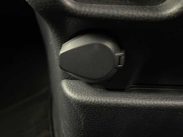 トヨタ ヴォクシー S－Z 埼玉県 2023(令5)年 2.5万km 黒 快適利便パッケージ/両側パワースライドドア/クルーズコントロール/ETC2.0/コーナーセンサー/パーキングブレーキサポート/純正ナビ/バックカメラ/前席シートヒータ/ドアバイザー/純正アルミ/純正フロアマット/ウィンカーミラー/前ドラレコ/革巻きハンドル/スペアキー/プッシュスタート