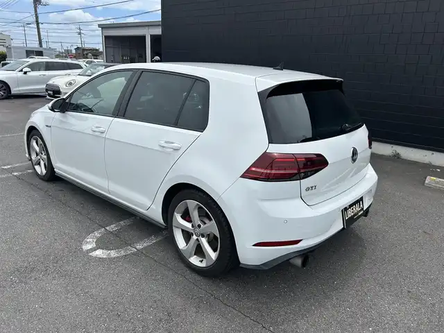 フォルクスワーゲン ゴルフ ＧＴＩ 埼玉県 2017(平29)年 8.5万km 白 純正ナビ/フルセグテレビ/BT接続/Applecarplay/バックカメラ/ETC/ACC/コーナーセンサー/純正AW/ドラレコ/BSM