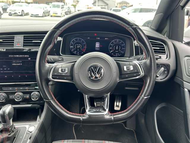 フォルクスワーゲン ゴルフ ＧＴＩ 埼玉県 2017(平29)年 8.5万km 白 純正ナビ/フルセグテレビ/BT接続/Applecarplay/バックカメラ/ETC/ACC/コーナーセンサー/純正AW/ドラレコ/BSM