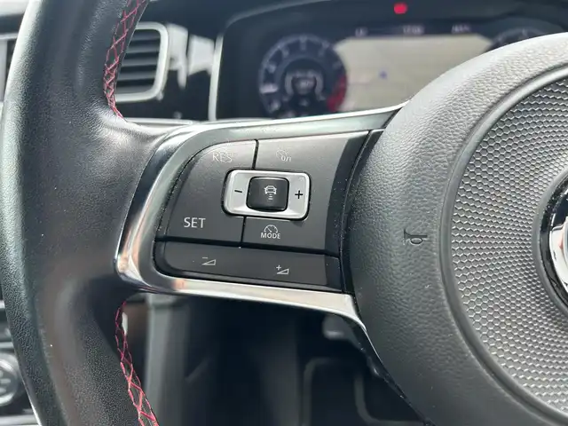 フォルクスワーゲン ゴルフ ＧＴＩ 埼玉県 2017(平29)年 8.5万km 白 純正ナビ/フルセグテレビ/BT接続/Applecarplay/バックカメラ/ETC/ACC/コーナーセンサー/純正AW/ドラレコ/BSM