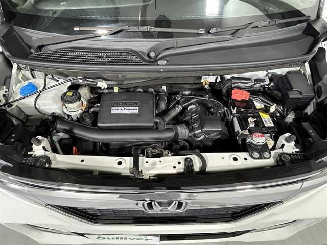 ホンダ Ｎ ＢＯＸ カスタム G L ホンダセンシング 佐賀県 2020(令2)年 5.9万km プラチナホワイトパール 純正8型ナビ/（ＡＭ/ＦＭ/CD/DVD/Bluetooth/フルセグTV）/バックカメラ/クルーズコントロール(追従あり)/ドライブレコーダー/衝突被害軽減システム/レーンアシスト/コーナーセンサー/ETC/LEDヘッドライト/フォグランプ/オートエアコン/盗難防止装置/横滑り防止装置/車線逸脱警報/オートライト/オートマチックハイビーム/スマートキー/プッシュスタート/純正フロアマット/純正15インチアルミホイール	/ステアリングスイッチ/電動格納ミラー