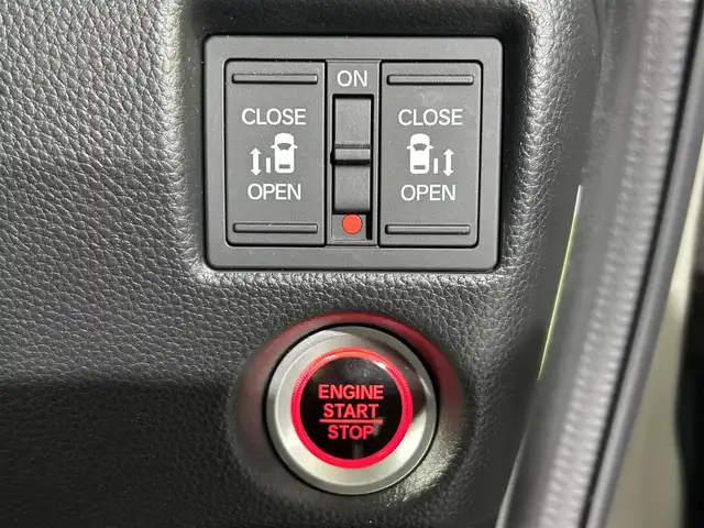 ホンダ Ｎ ＢＯＸ カスタム G L ホンダセンシング 佐賀県 2020(令2)年 5.9万km プラチナホワイトパール 純正8型ナビ/（ＡＭ/ＦＭ/CD/DVD/Bluetooth/フルセグTV）/バックカメラ/クルーズコントロール(追従あり)/ドライブレコーダー/衝突被害軽減システム/レーンアシスト/コーナーセンサー/ETC/LEDヘッドライト/フォグランプ/オートエアコン/盗難防止装置/横滑り防止装置/車線逸脱警報/オートライト/オートマチックハイビーム/スマートキー/プッシュスタート/純正フロアマット/純正15インチアルミホイール	/ステアリングスイッチ/電動格納ミラー