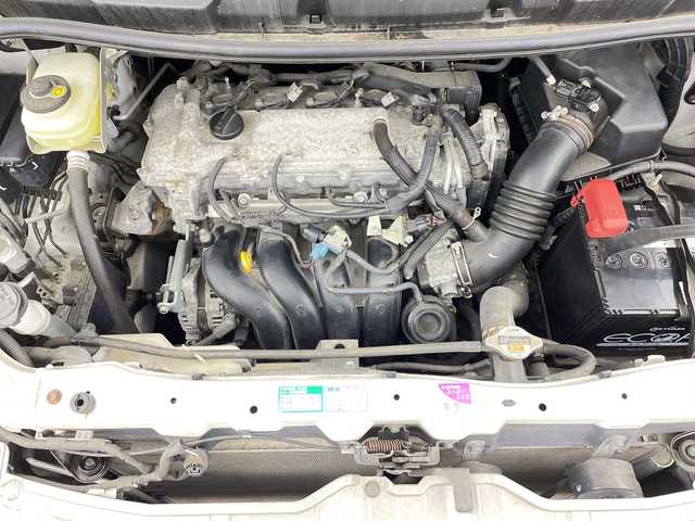 トヨタ ヴォクシー ZS 煌Z 新潟県 2013(平25)年 7.3万km ホワイトパールクリスタルシャイン ４WD/ワンオーナー/純正SDナビ/　　CD/DVD/AM/FM/フルセグ/BT/バックモニター/両側パワースライドドア/純正15インチアルミホイール付/パドルシフト/リアオートエアコン/センターデフロック/フロアマット/ドアバイザー/電動格納ミラー/ステアリングスイッチ/スペアキー/スマートキー