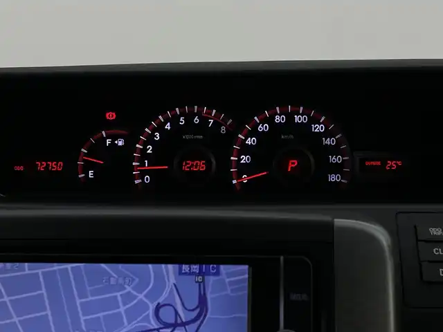 トヨタ ヴォクシー ZS 煌Z 新潟県 2013(平25)年 7.3万km ホワイトパールクリスタルシャイン ４WD/ワンオーナー/純正SDナビ/　　CD/DVD/AM/FM/フルセグ/BT/バックモニター/両側パワースライドドア/純正15インチアルミホイール付/パドルシフト/リアオートエアコン/センターデフロック/フロアマット/ドアバイザー/電動格納ミラー/ステアリングスイッチ/スペアキー/スマートキー