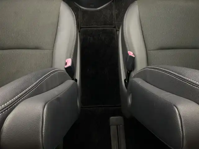 トヨタ ヴォクシー ZS 煌Z 新潟県 2013(平25)年 7.3万km ホワイトパールクリスタルシャイン ４WD/ワンオーナー/純正SDナビ/　　CD/DVD/AM/FM/フルセグ/BT/バックモニター/両側パワースライドドア/純正15インチアルミホイール付/パドルシフト/リアオートエアコン/センターデフロック/フロアマット/ドアバイザー/電動格納ミラー/ステアリングスイッチ/スペアキー/スマートキー