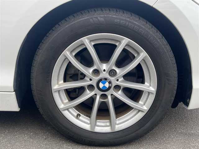 ＢＭＷ １１８ｉ セレブレーションEDマイスタイル 秋田県 2016(平28)年 8.7万km ミネラルホワイト 純正ナビ/衝突軽減システム/ツインパワーターボ/純正アルミ/バックカメラ/スマートキー/LEDヘッドライト/MTモード付AT/ドライブレコーダー/コーナーセンサー/プッシュスタート/アイドリングストップ/ステアリングスイッチ/オートライト/オートエアコン/パワーウィンドウ/パワーステアリング/横滑り防止/電動格納ウィンカーミラー/保証書/取扱説明書/記録簿
