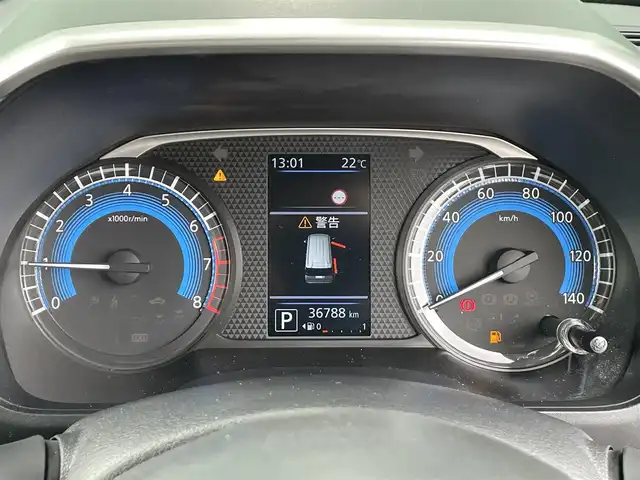 日産 ルークス ハイウェイスター X 香川県 2021(令3)年 3.7万km ホワイトパール 登録時走行距離 36788km/アラウンドビューモニター/片側パワースライドドア/ハンズフリースライドドア/電動格納ミラー/純正14インチAW/LEDオートライト/フォグランプ/オートマチックハイビーム/プッシュスタート/スマートキー/エマージェンシーブレーキアシスト/車線逸脱警報/横滑り防止装置/クリアランスソナー