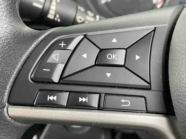 日産 ルークス ハイウェイスター X 香川県 2021(令3)年 3.7万km ホワイトパール 登録時走行距離 36788km/アラウンドビューモニター/片側パワースライドドア/ハンズフリースライドドア/電動格納ミラー/純正14インチAW/LEDオートライト/フォグランプ/オートマチックハイビーム/プッシュスタート/スマートキー/エマージェンシーブレーキアシスト/車線逸脱警報/横滑り防止装置/クリアランスソナー