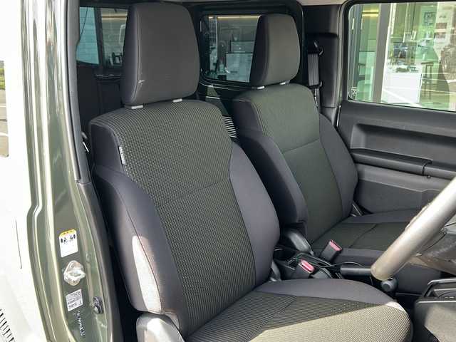 スズキ ジムニー XC 鹿児島県 2020(令2)年 7.5万km ジャングルグリーン 社外ナビ/（フルセグテレビ/Bluetooth/CD/DVD/HDMI/USB）/スズキセーフティサポート/-デュアルセンサーブレーキサポート/-誤発進抑制機能/-車線逸脱警報機能/-ふらつき警報機能/-先行車発信お知らせ機能/ヒルディセントコントロール/前席シートヒーター/ETC/クルーズコントロール/純正16インチアルミホイール/純正フロアマット/LEDヘッドライト/プッシュスタート