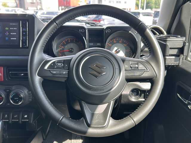 スズキ ジムニー XC 鹿児島県 2020(令2)年 7.5万km ジャングルグリーン 社外ナビ/（フルセグテレビ/Bluetooth/CD/DVD/HDMI/USB）/スズキセーフティサポート/-デュアルセンサーブレーキサポート/-誤発進抑制機能/-車線逸脱警報機能/-ふらつき警報機能/-先行車発信お知らせ機能/ヒルディセントコントロール/前席シートヒーター/ETC/クルーズコントロール/純正16インチアルミホイール/純正フロアマット/LEDヘッドライト/プッシュスタート