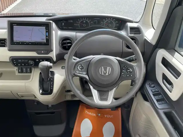 ホンダ Ｎ ＢＯＸ G L ホンダセンシング 千葉県 2017(平29)年 9.7万km クリスタルブラックパール (株)IDOMが運営する【じしゃロン八千代店】の自社ローン対象車両になります。こちらは現金またはオートローンご利用時の価格です。自社ローンご希望の方は別途その旨お申付け下さい/ホンダセンシング/・衝突軽減ブレーキ（CMBS）/・車線維持支援システム（LKAS）/・アダプティブクルーズコントロール（ACC）/・後方誤発進抑制機能/・誤発進抑制機能/両側パワースライドドア/純正メモリーナビ/地デジTV/【DVD/CD再生機能　Bluetooth接続】/バックカメラ/ETC/LEDヘッドライト